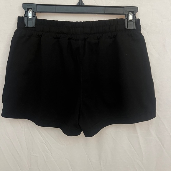 Vuori Halo Performance Short - Picture 5 of 8